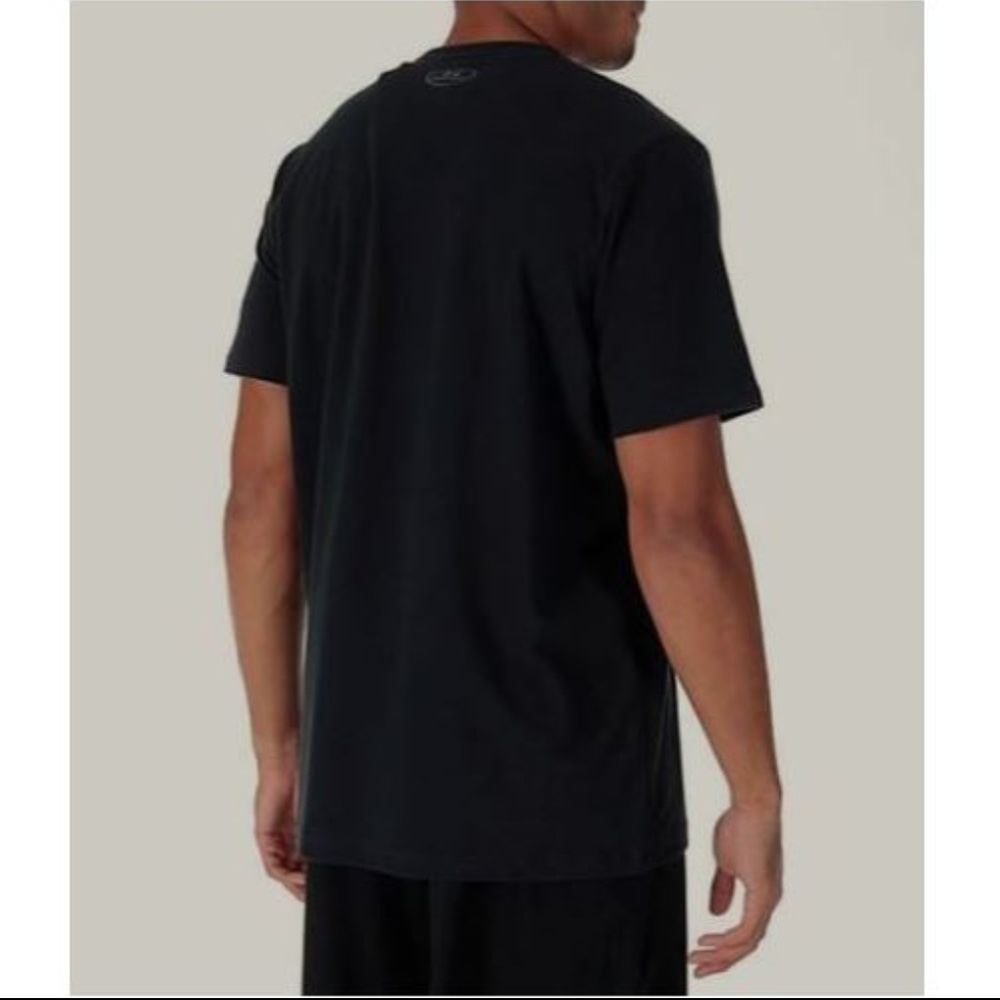 Men's Under Armour Camo Boxed Logo T-Shirt - Picture 5 of 6
